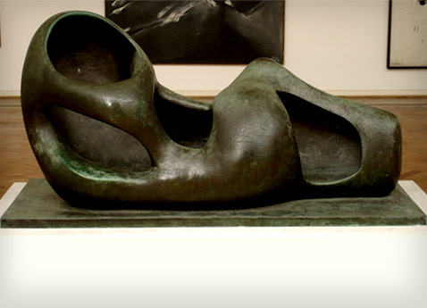 Figura reclinada, de Henry Moore